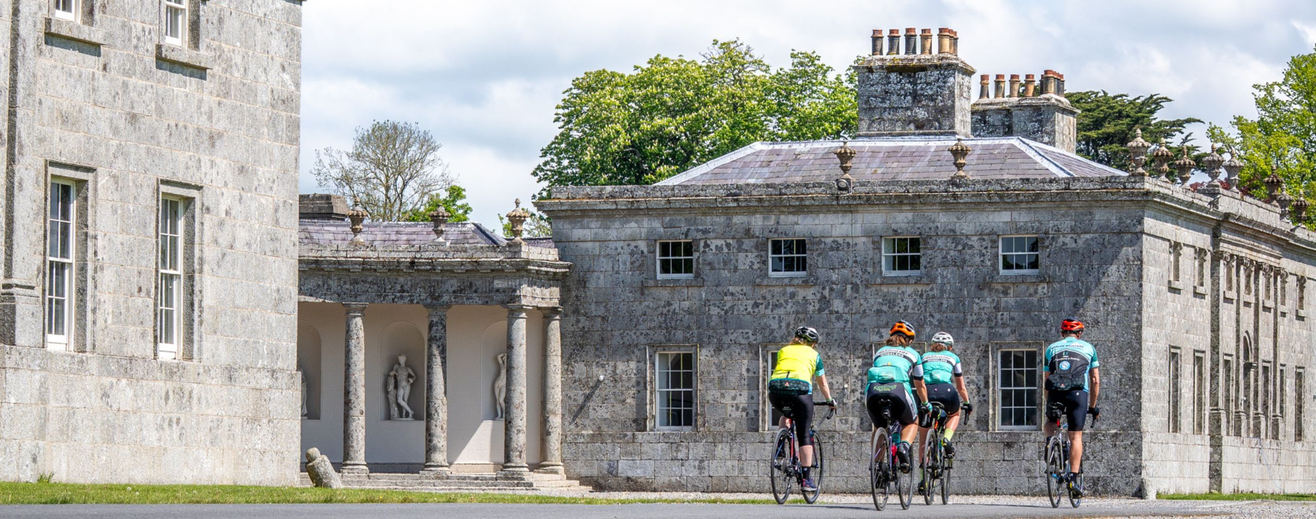 cyclistas at front of russborough