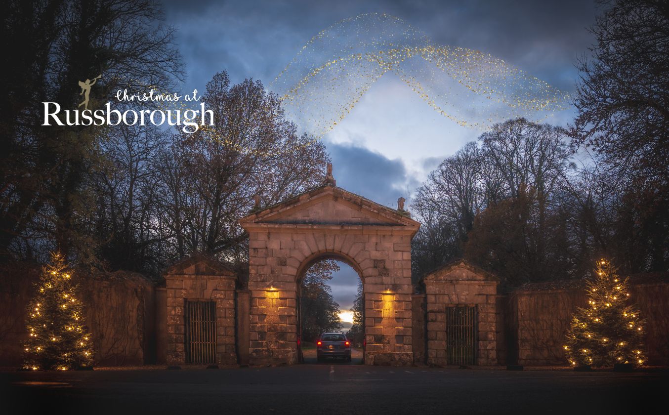 christmas at russborough entrance lit up